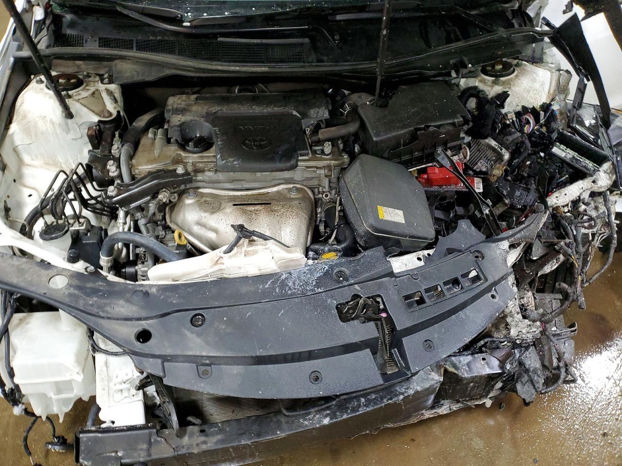 2016 TOYOTA CAMRY