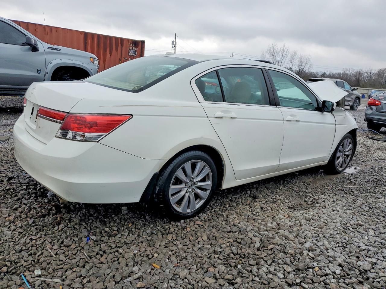 2011 HONDA ACCORD