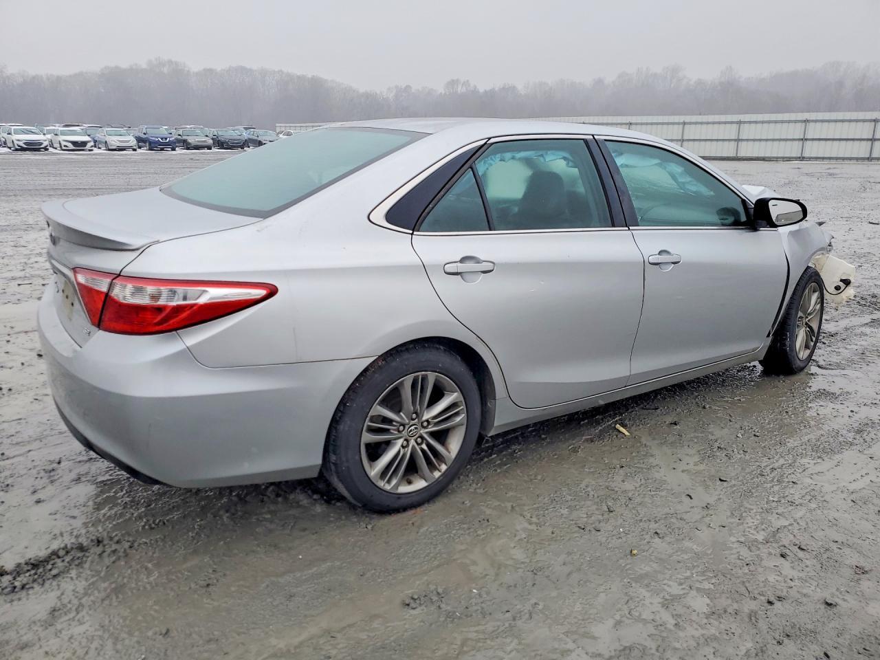 2015 TOYOTA CAMRY