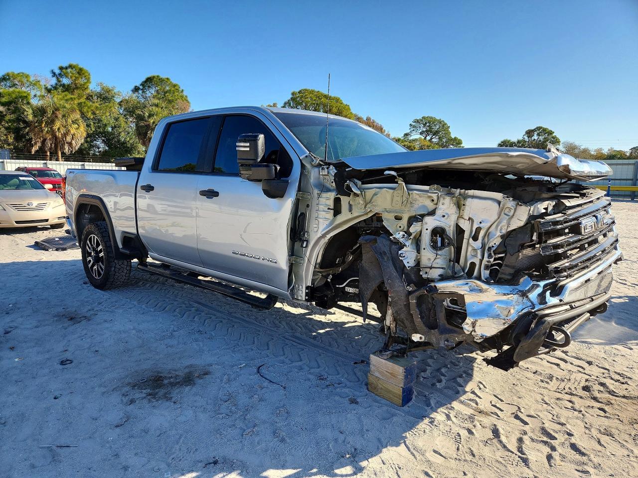 2023 GMC Sierra