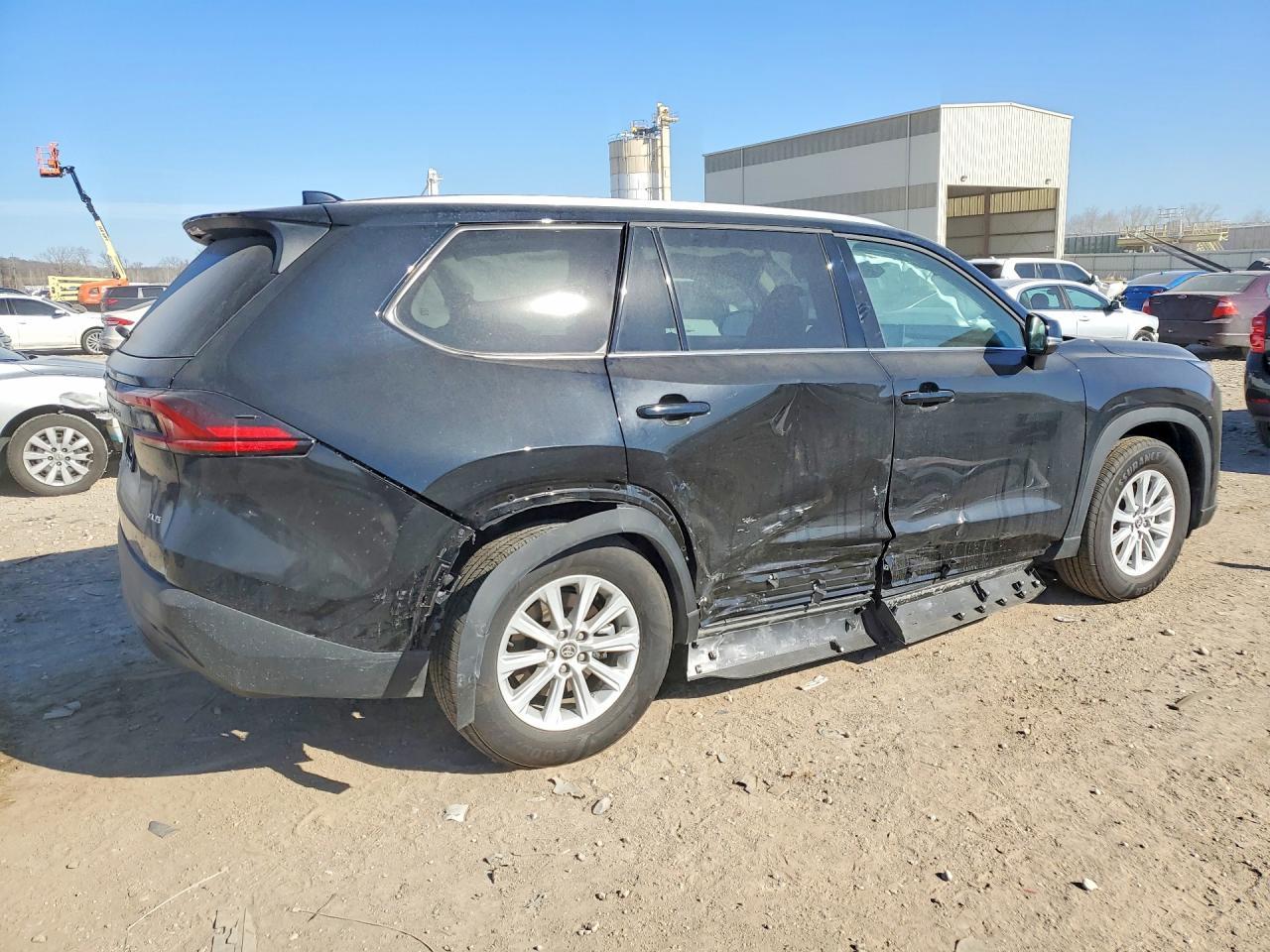 2026 TOYOTA HIGHLANDER