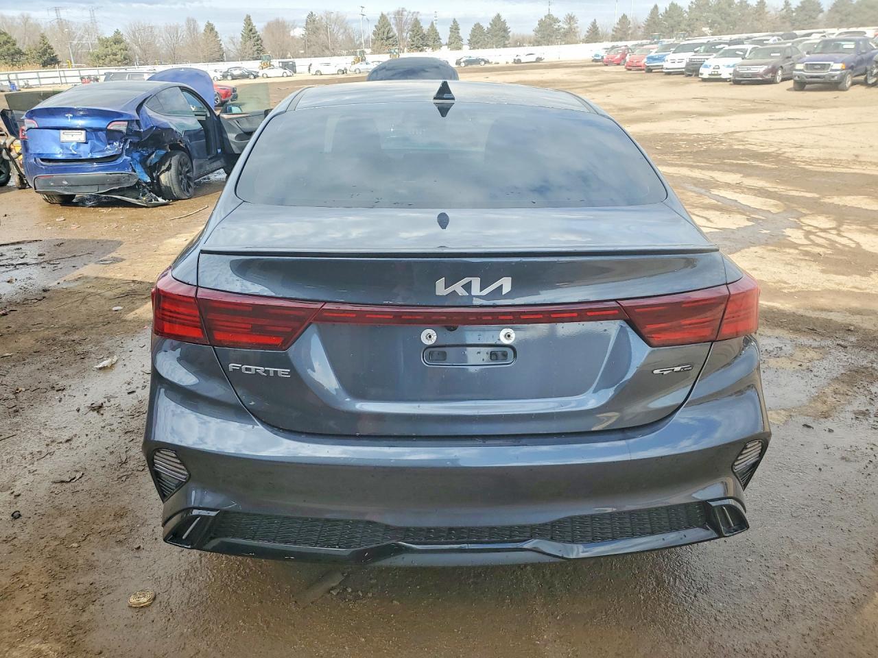 2023 KIA FORTE