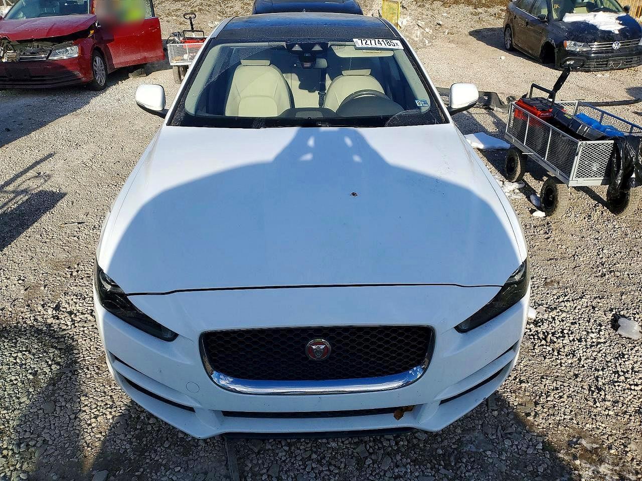 2017 JAGUAR XE
