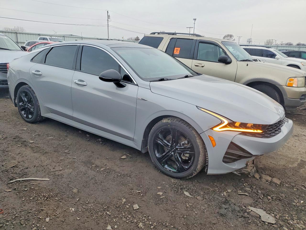 2023 KIA K5