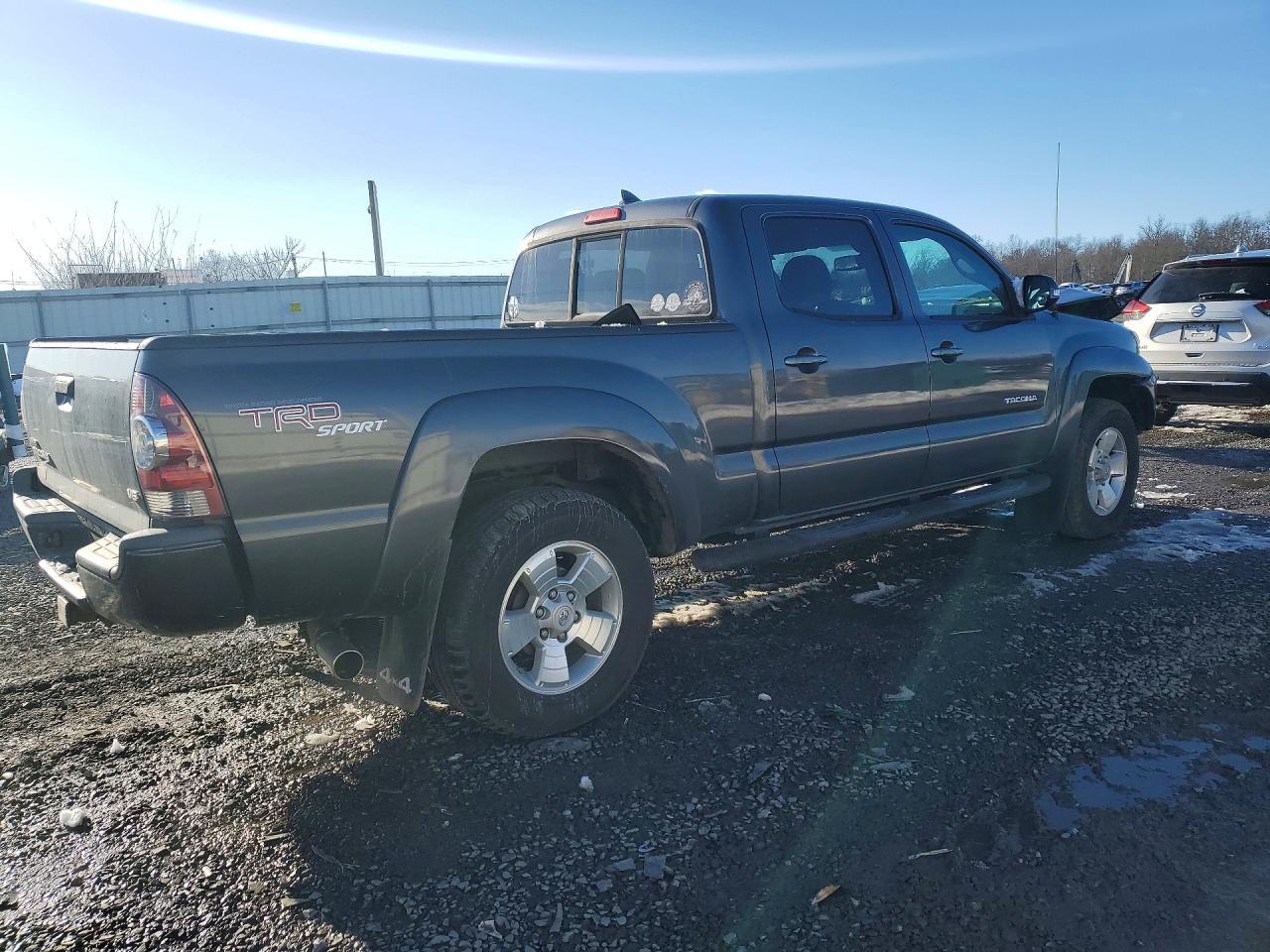 2012 TOYOTA TACOMA