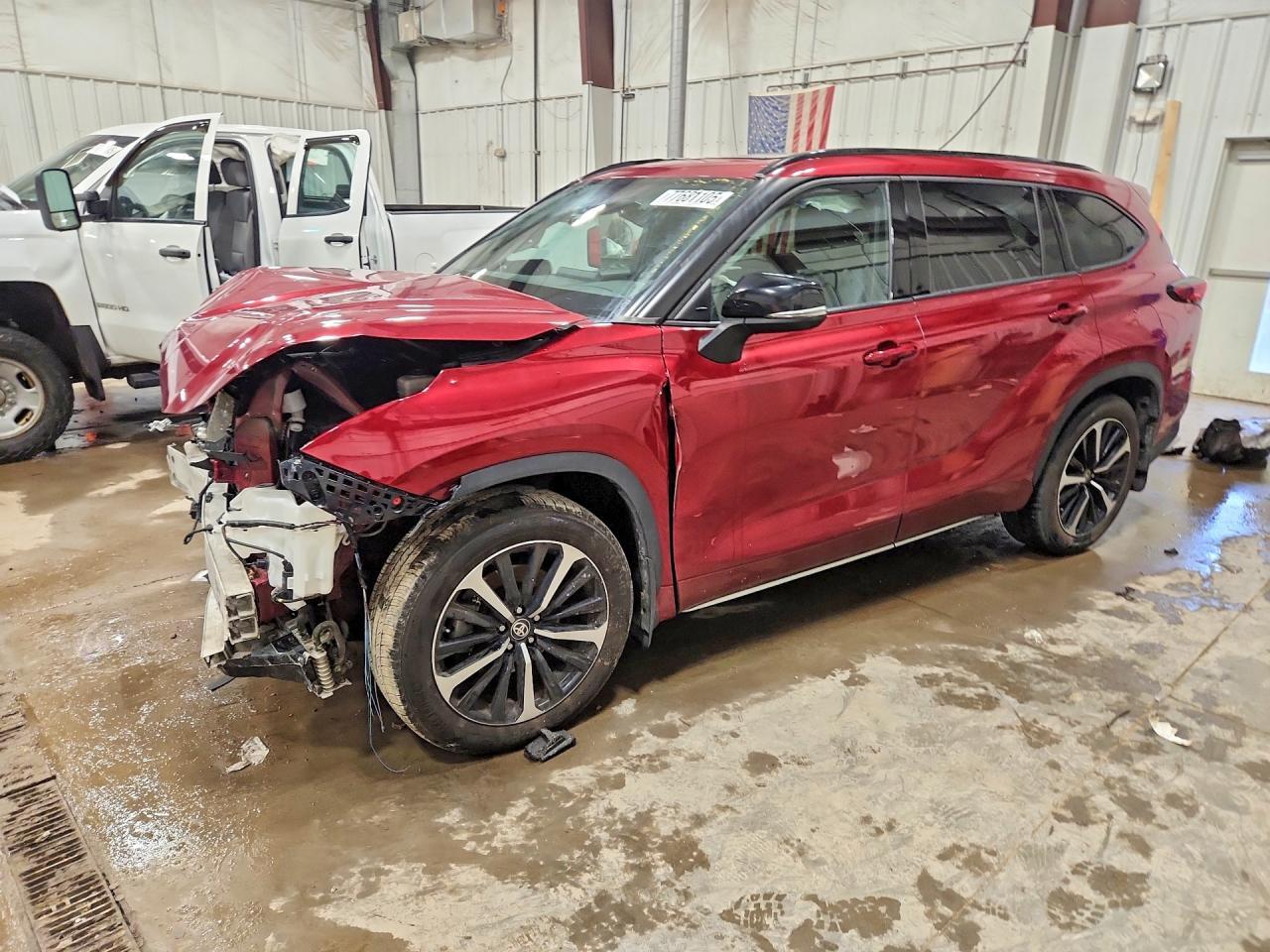 2022 TOYOTA HIGHLANDER