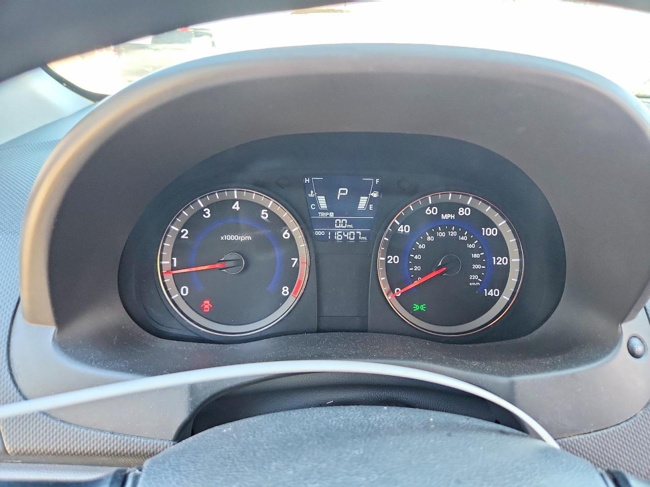 2013 HYUNDAI ACCENT
