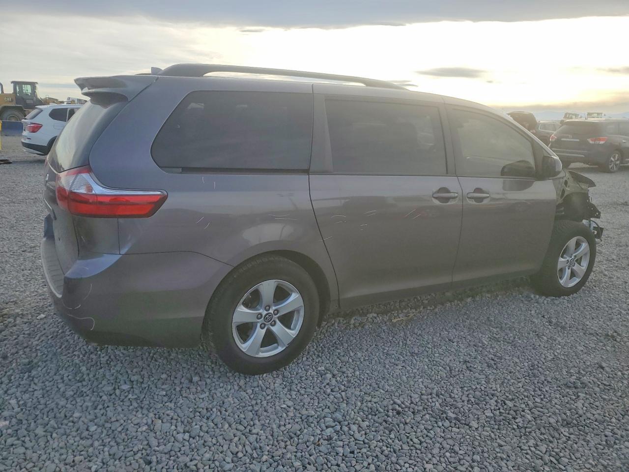 2018 TOYOTA SIENNA