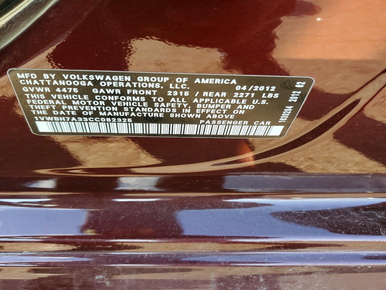 2012 VOLKSWAGEN Passat