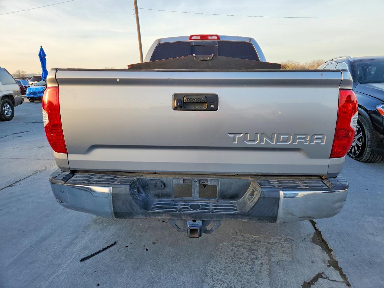 2014 TOYOTA TUNDRA