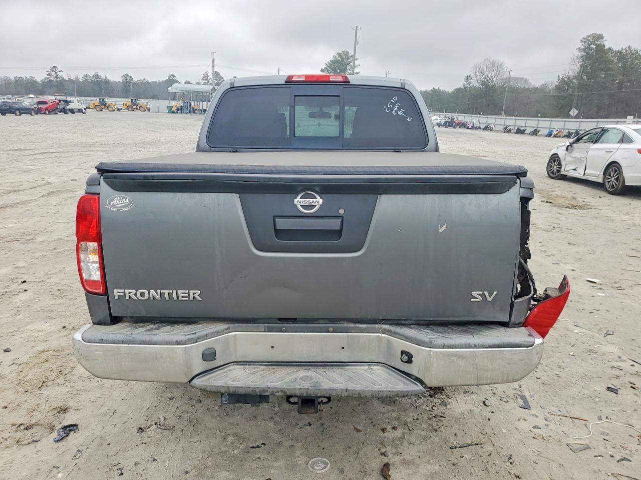 2016 NISSAN Frontier