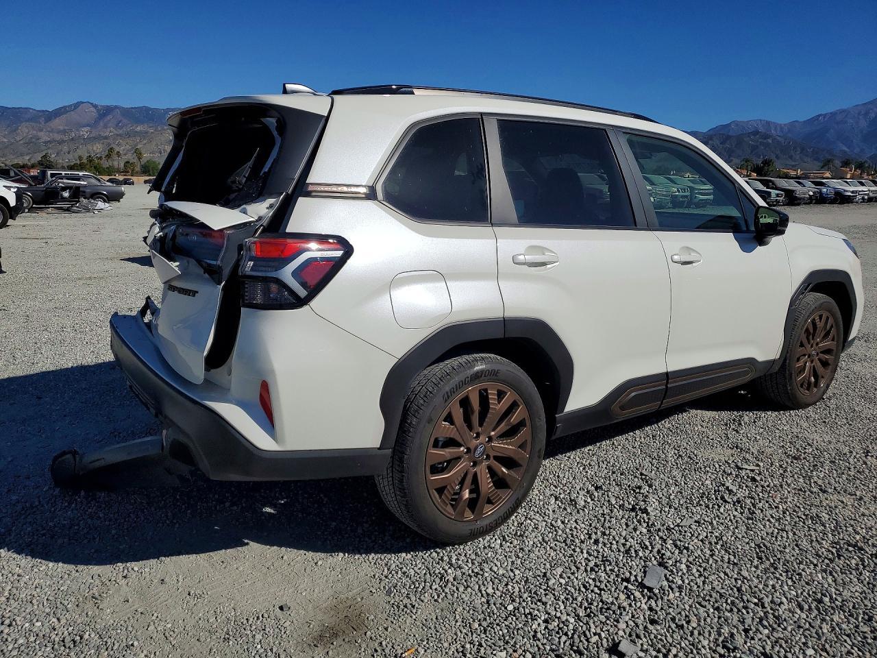 2025 SUBARU FORESTER