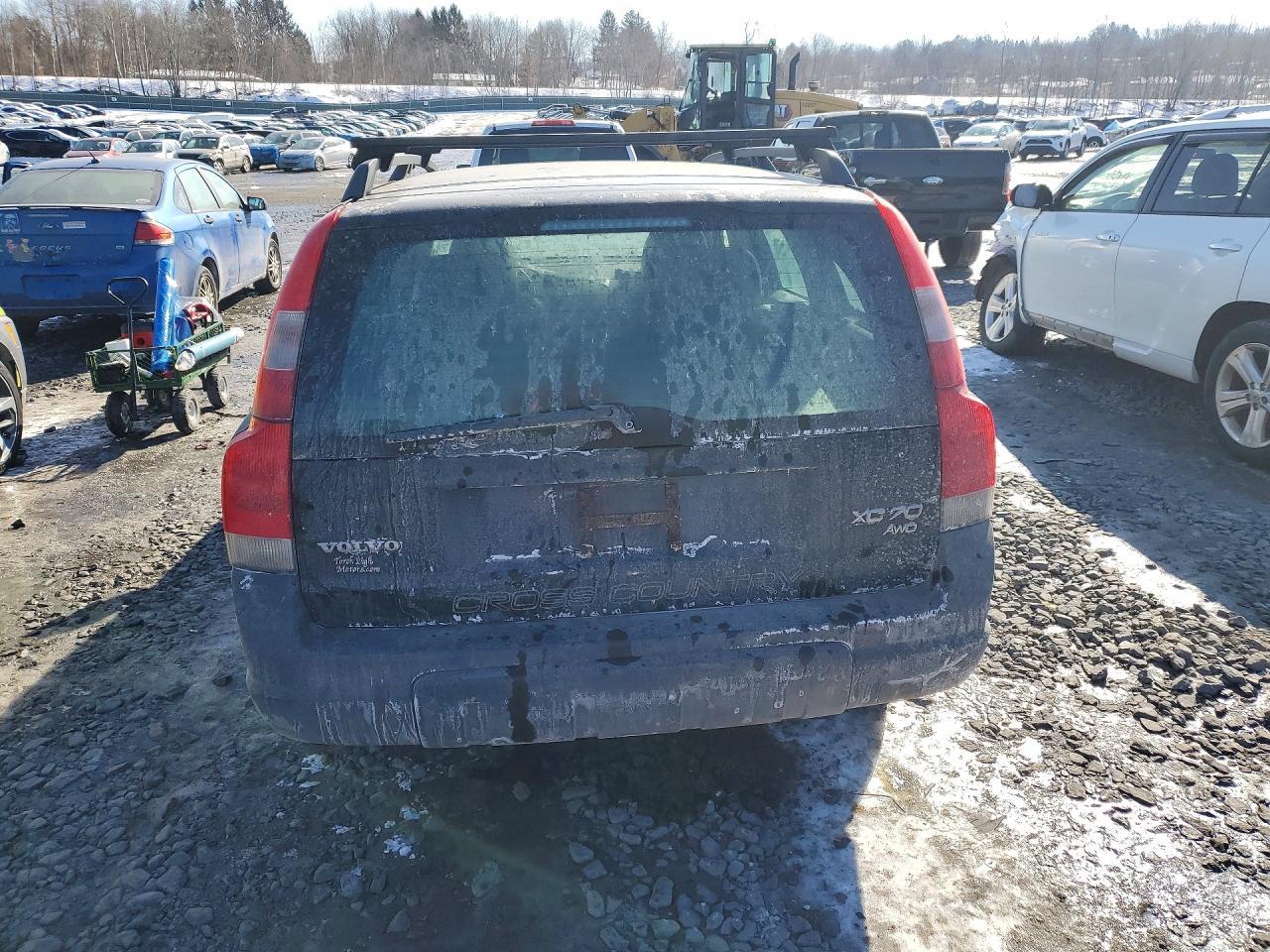 2004 VOLVO XC70