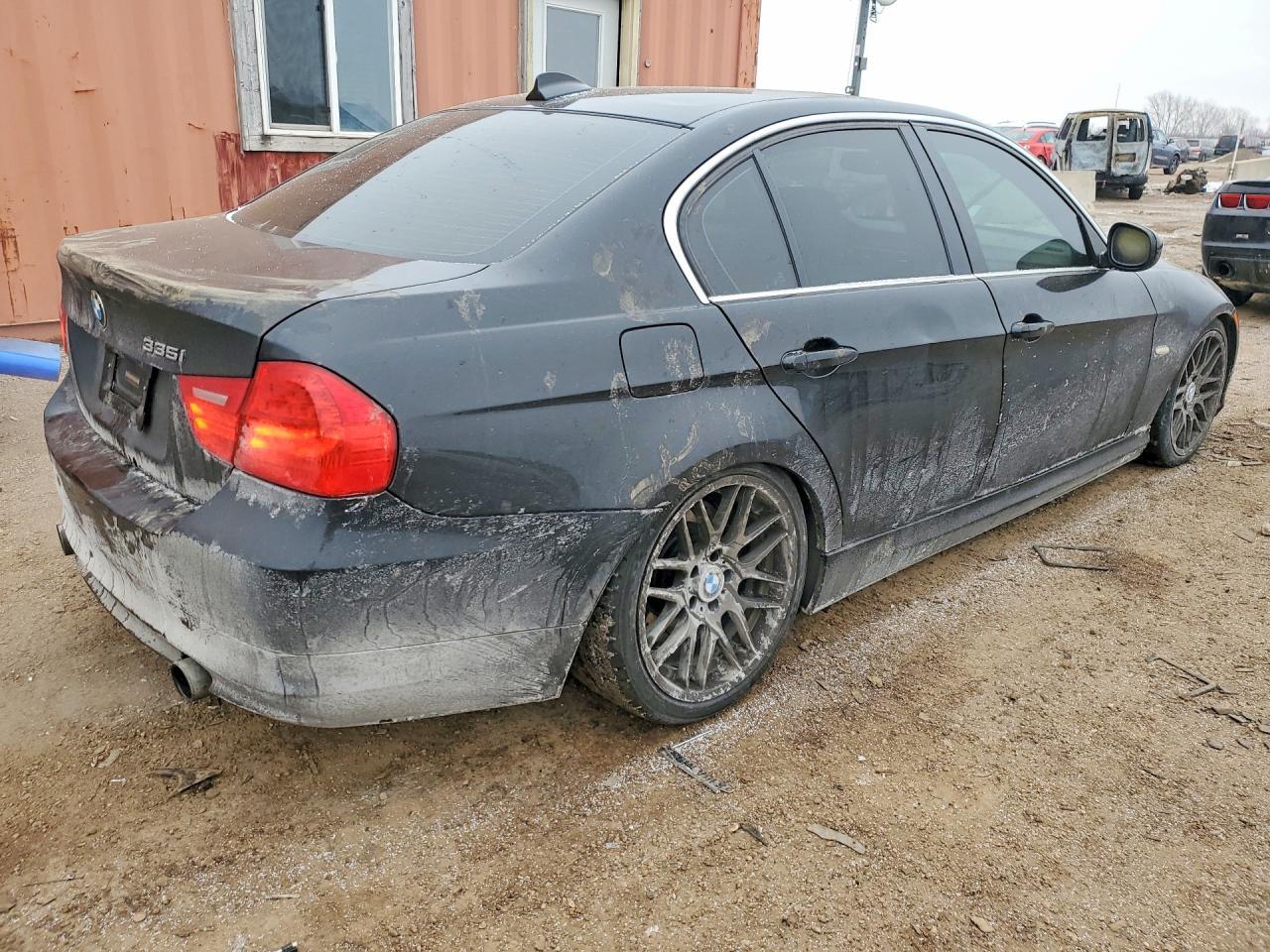 2011 BMW 3 SERIES