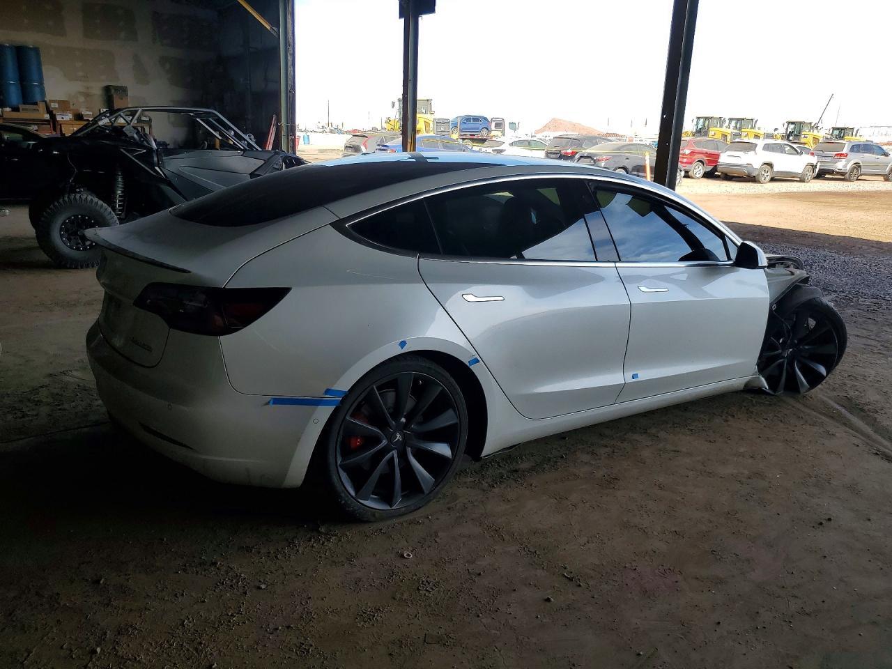 2020 TESLA MODEL 3
