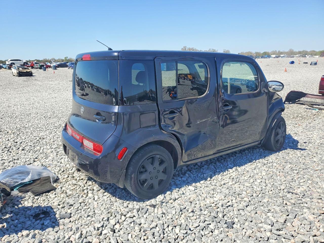 2010 NISSAN CUBE