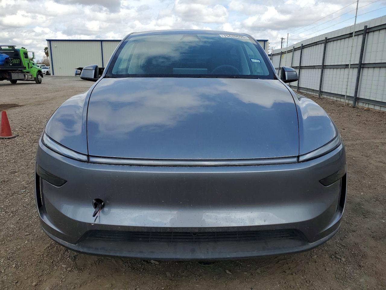 2026 TESLA MODEL Y