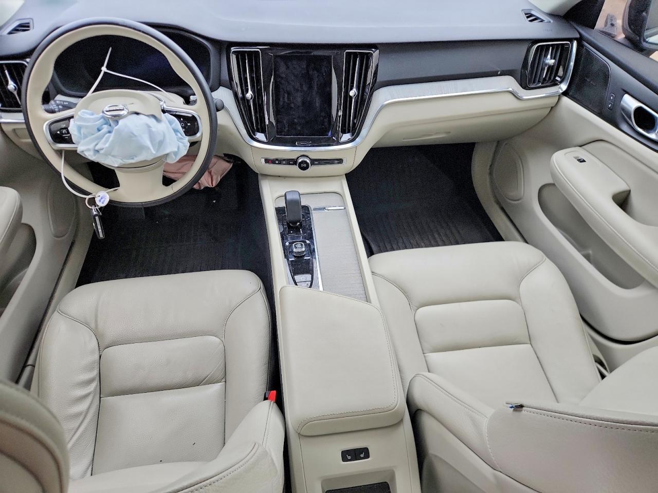 2024 VOLVO S60