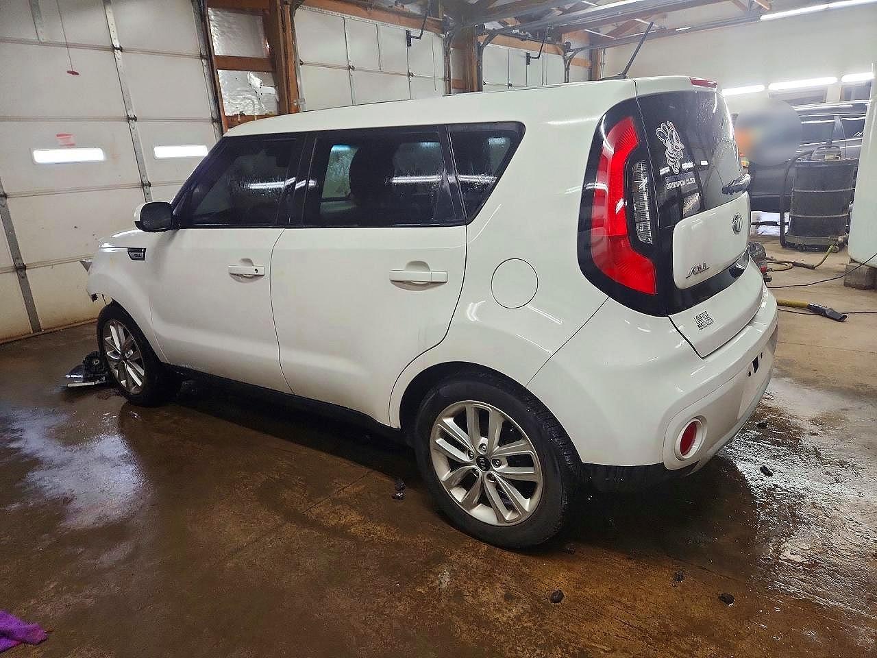2017 KIA SOUL
