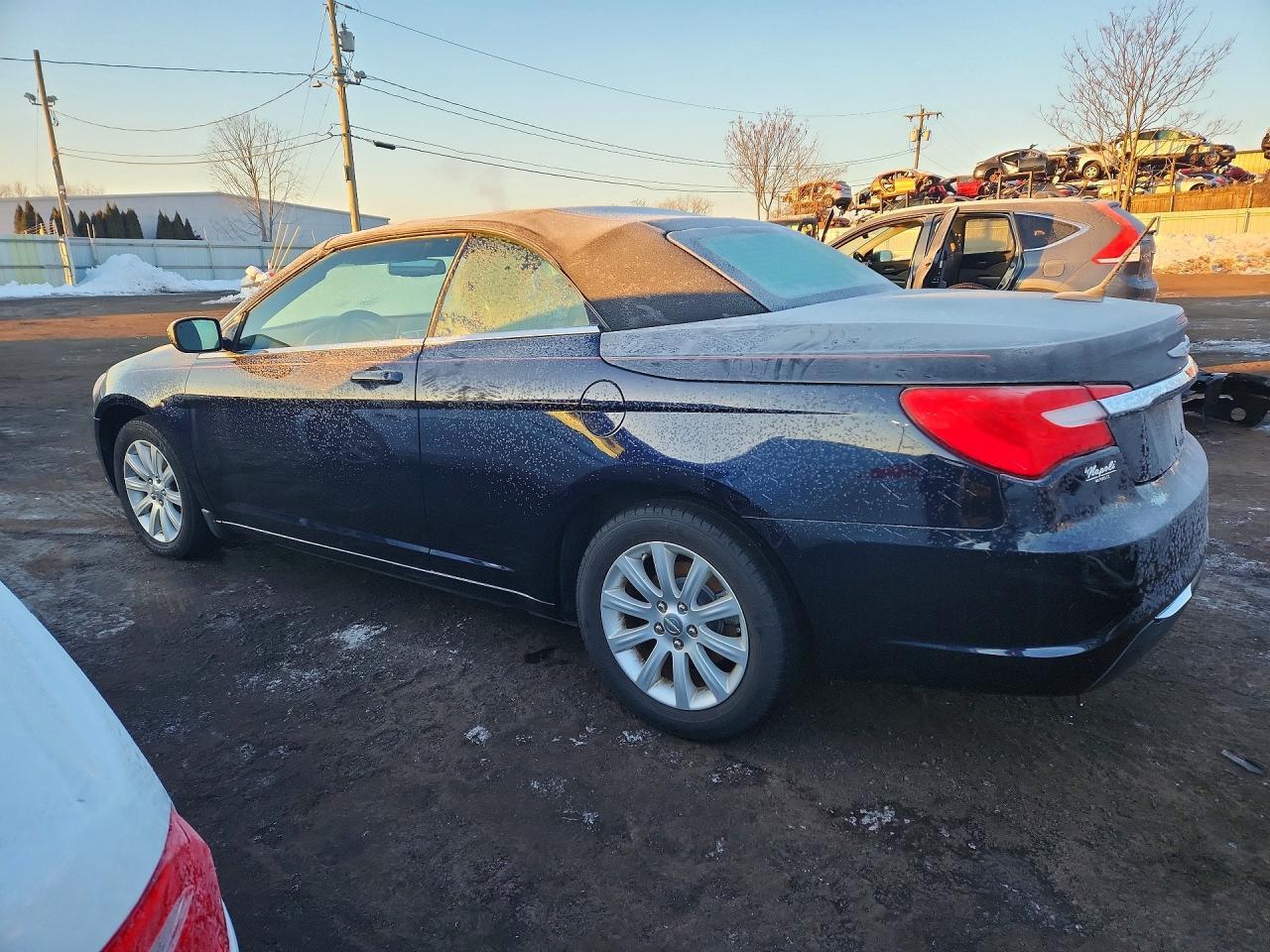 2011 CHRYSLER 200
