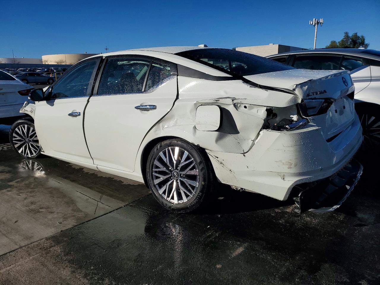 2025 NISSAN ALTIMA