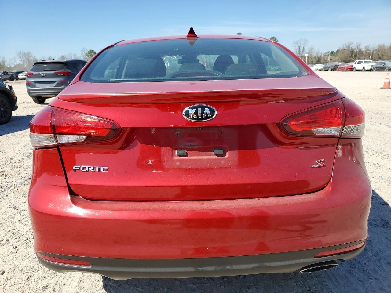 2017 KIA FORTE