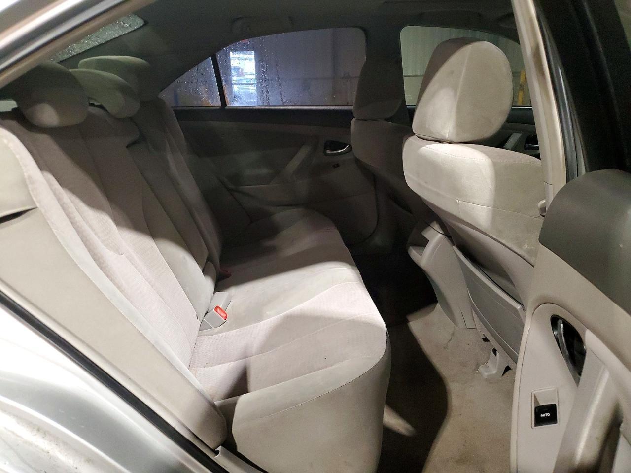 2010 TOYOTA CAMRY