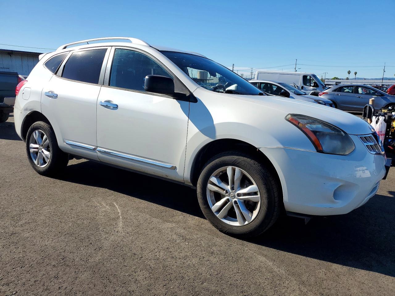 2015 NISSAN ROGUE
