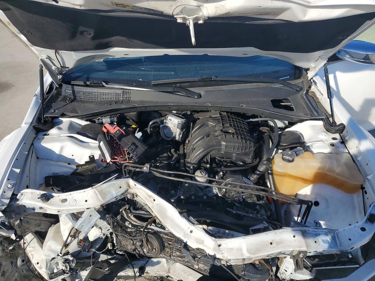 2019 CHRYSLER 300