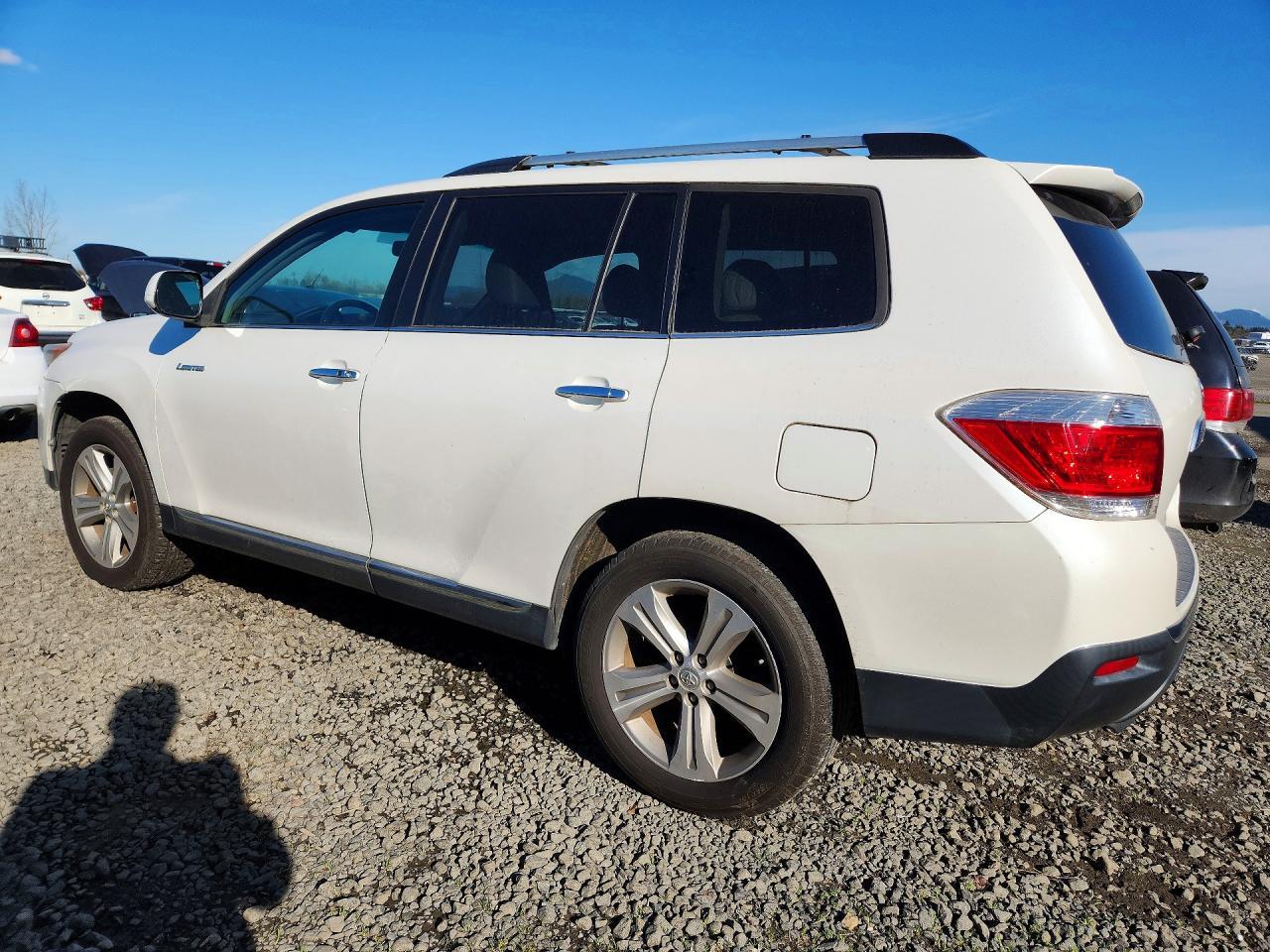 2013 TOYOTA HIGHLANDER