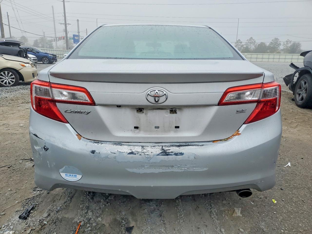 2014 TOYOTA CAMRY