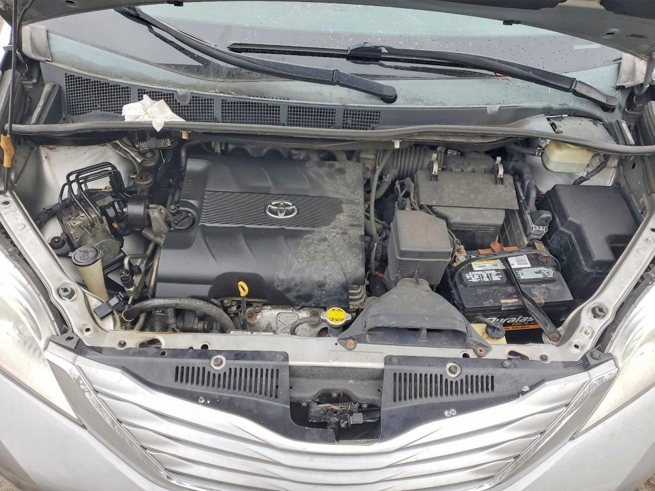 2015 TOYOTA SIENNA