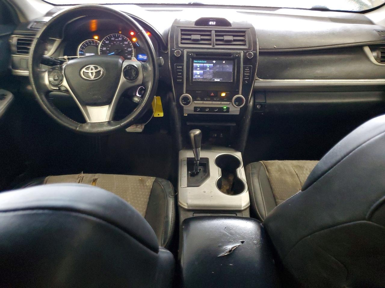 2014 TOYOTA CAMRY