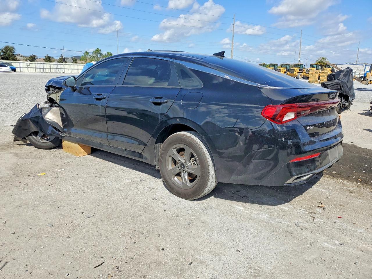 2022 KIA K5