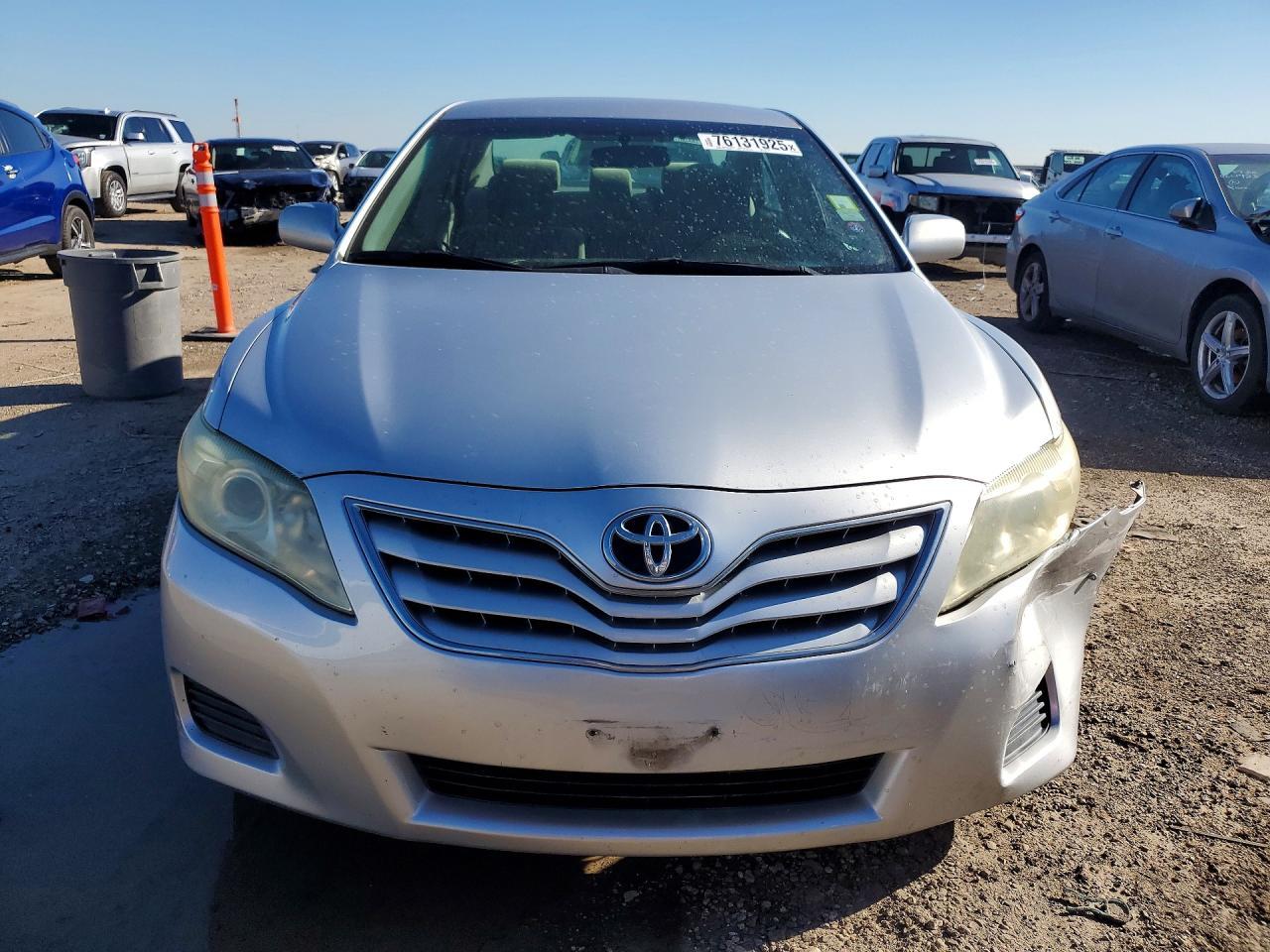 2011 TOYOTA CAMRY
