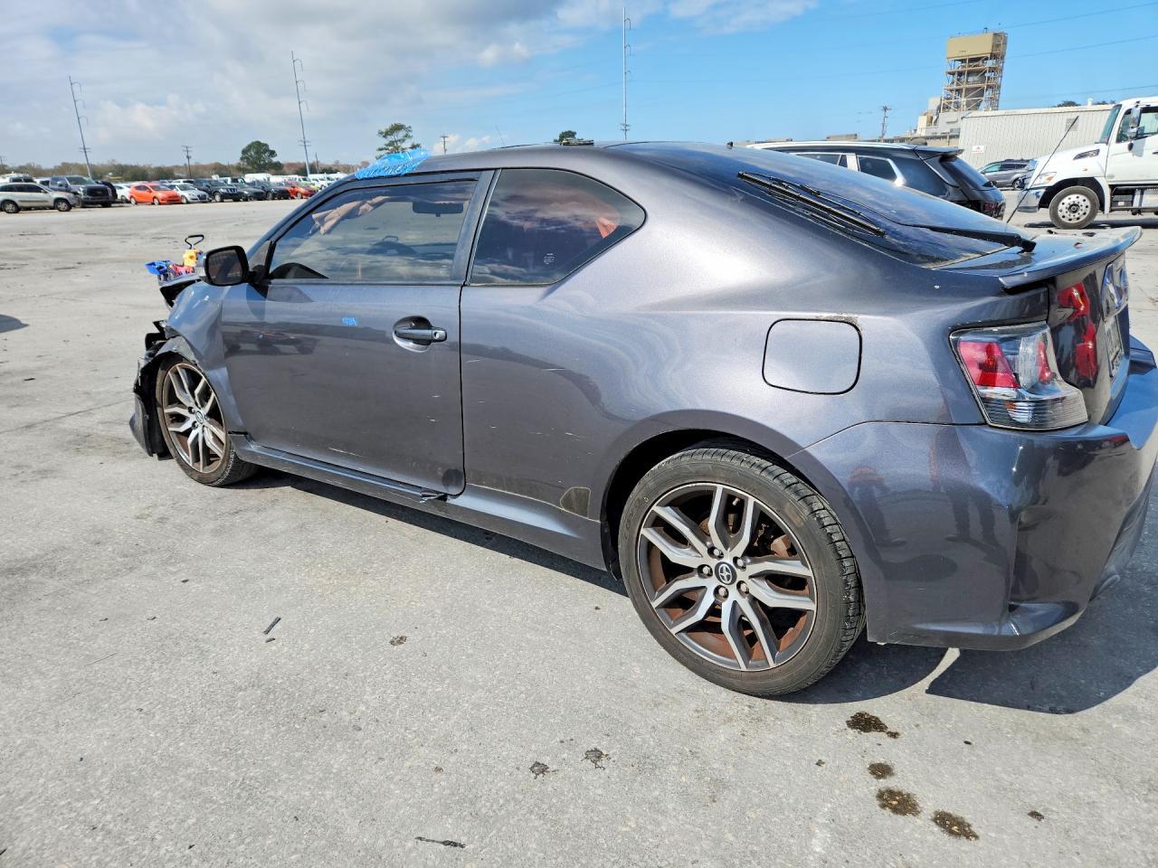 2016 TOYOTA SCION