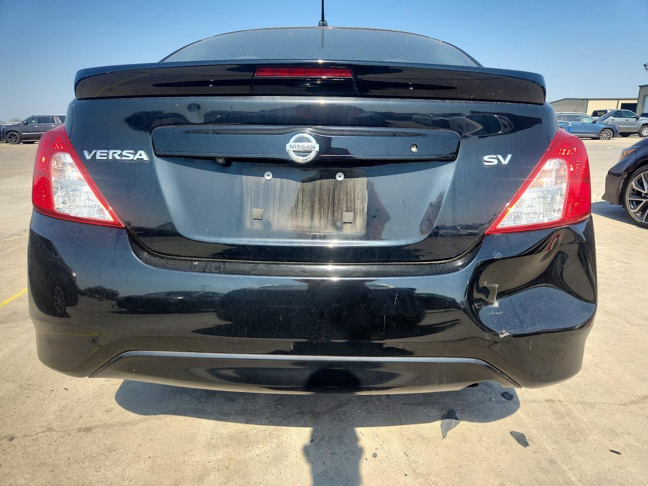 2019 NISSAN VERSA