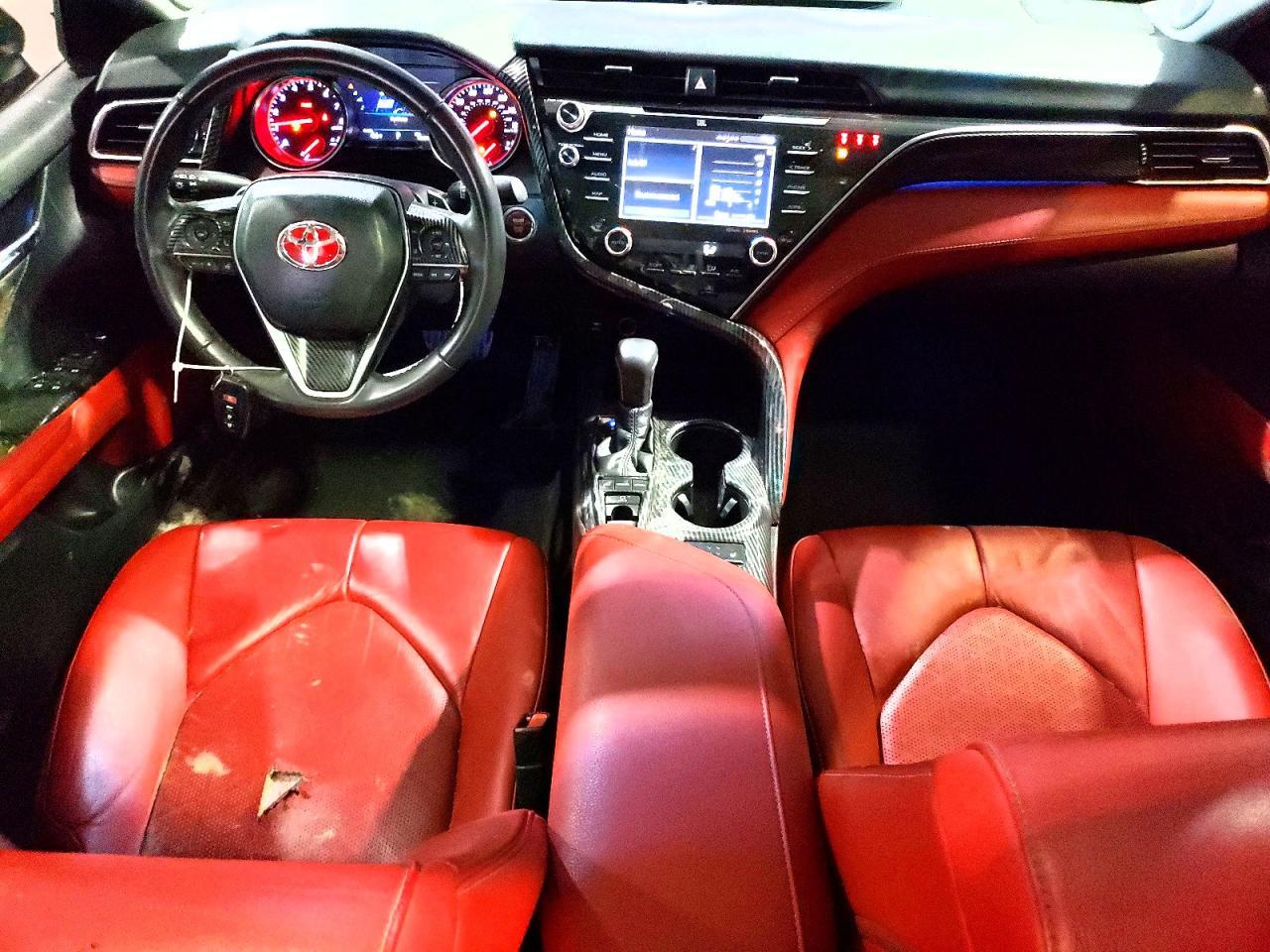 2018 TOYOTA CAMRY