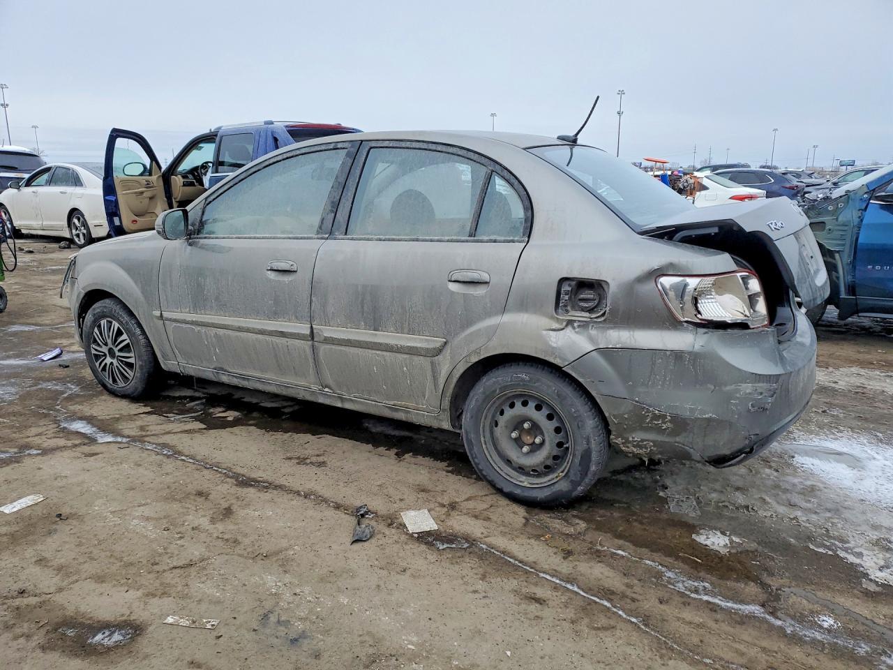 2011 KIA RIO