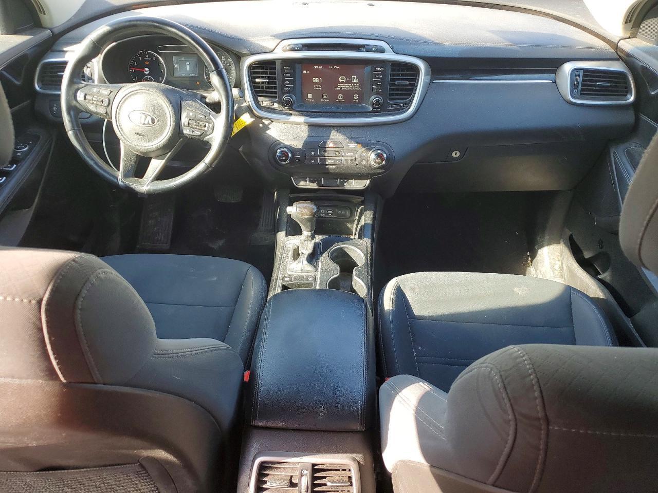 2017 KIA SORENTO
