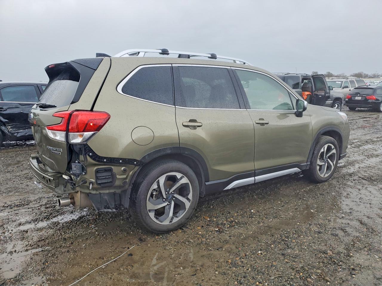 2024 SUBARU FORESTER