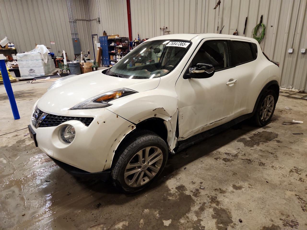 2015 NISSAN Juke