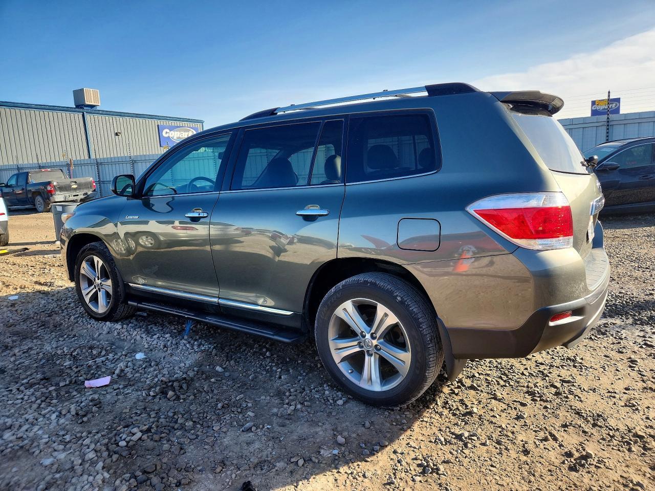 2011 TOYOTA HIGHLANDER