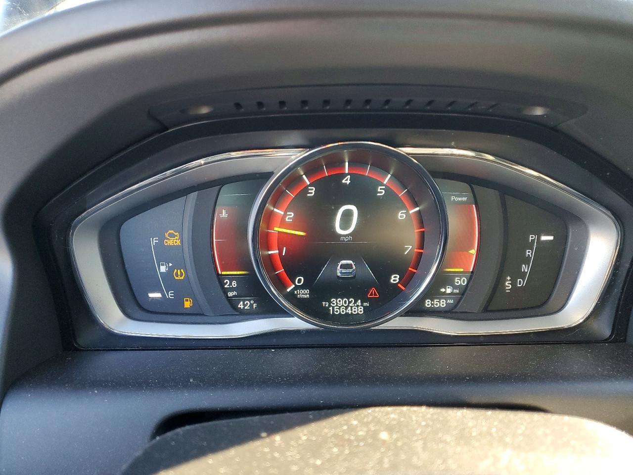 2015 VOLVO XC60