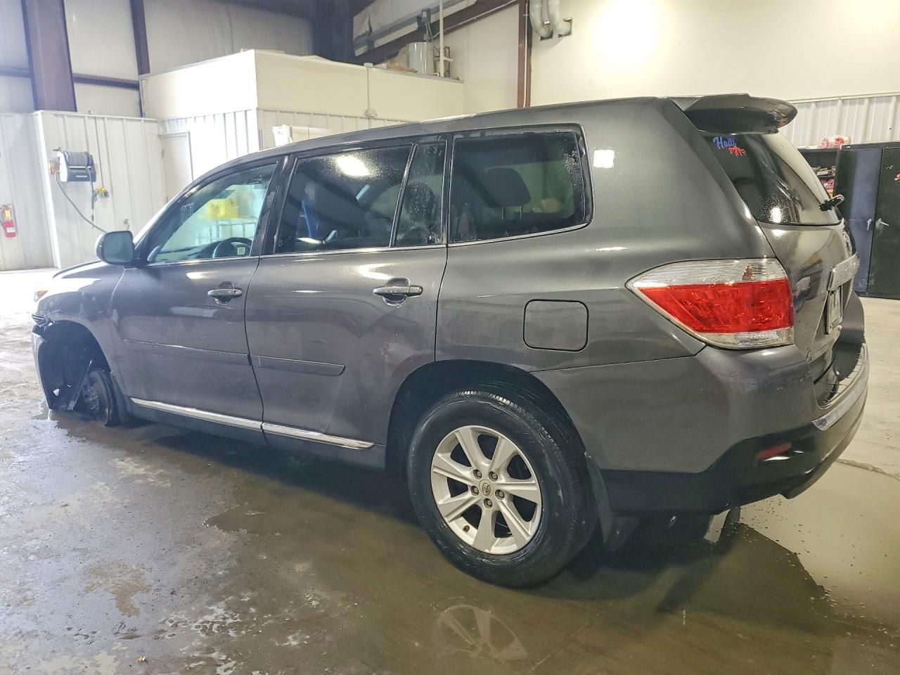 2011 TOYOTA HIGHLANDER