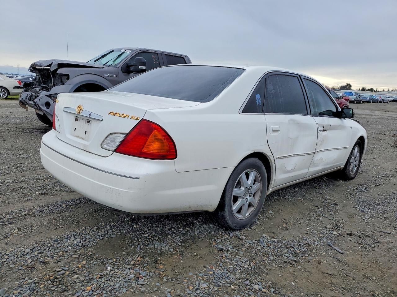2000 TOYOTA Avalon