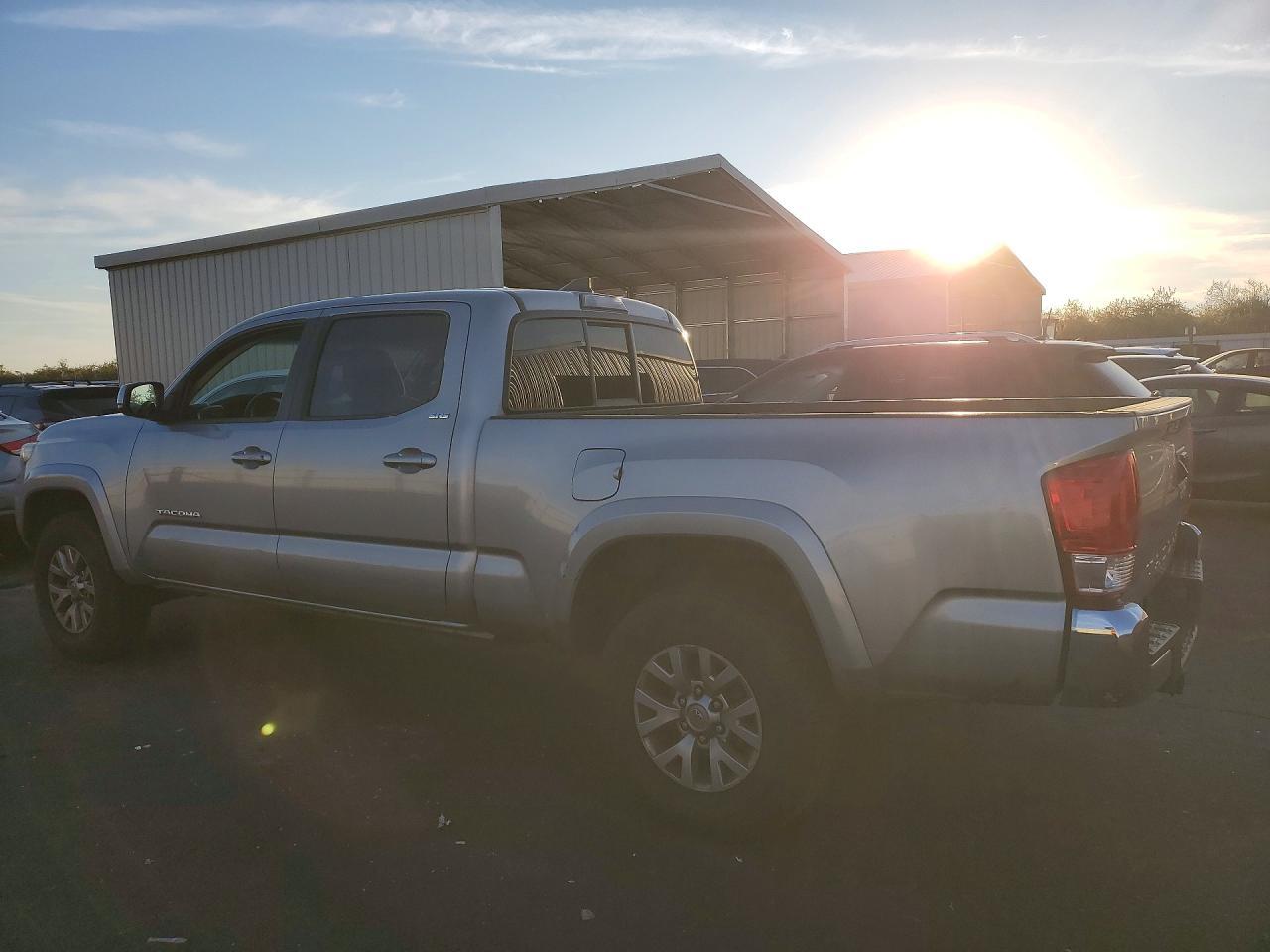 2016 TOYOTA TACOMA
