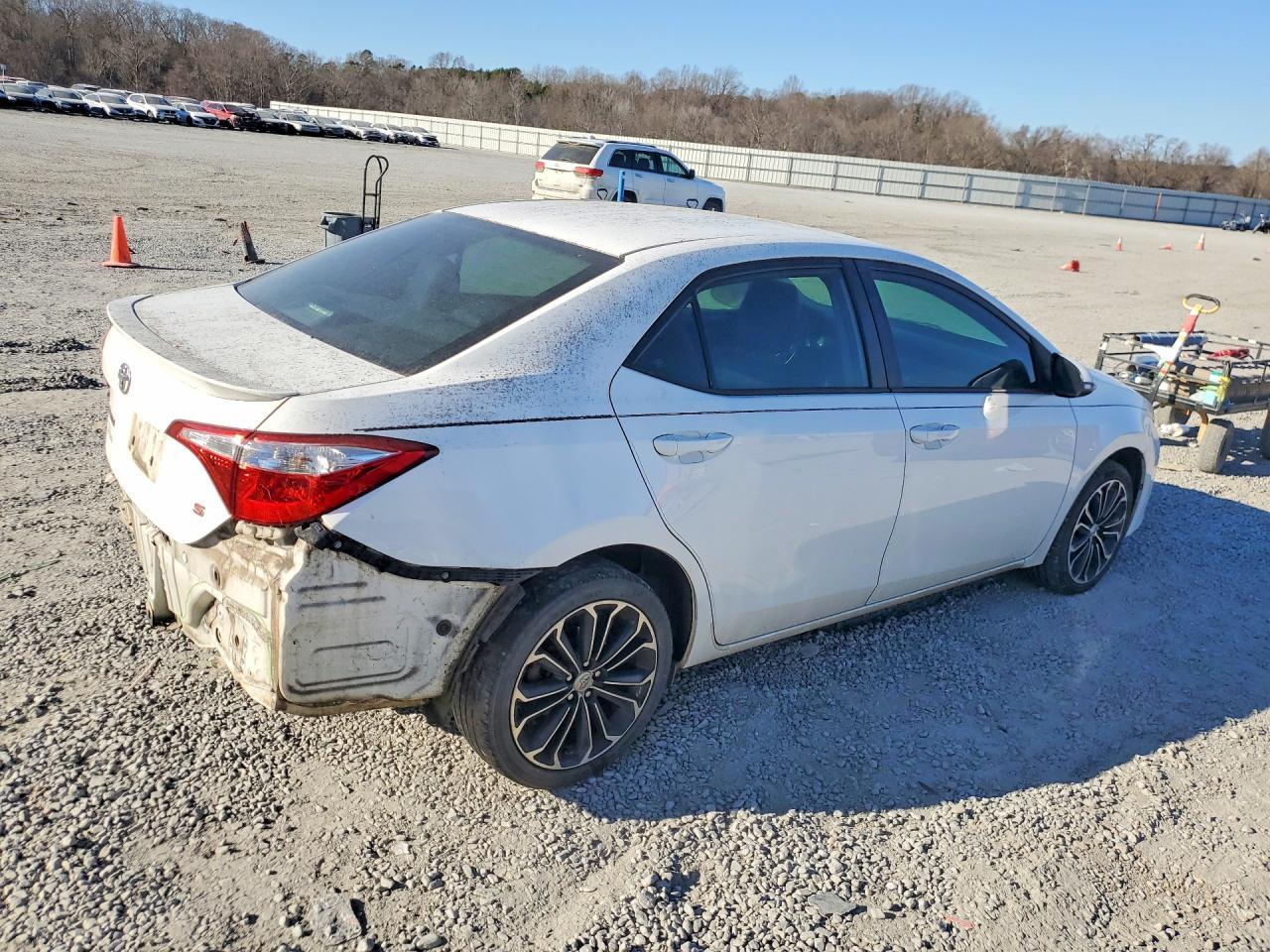 2015 TOYOTA COROLLA