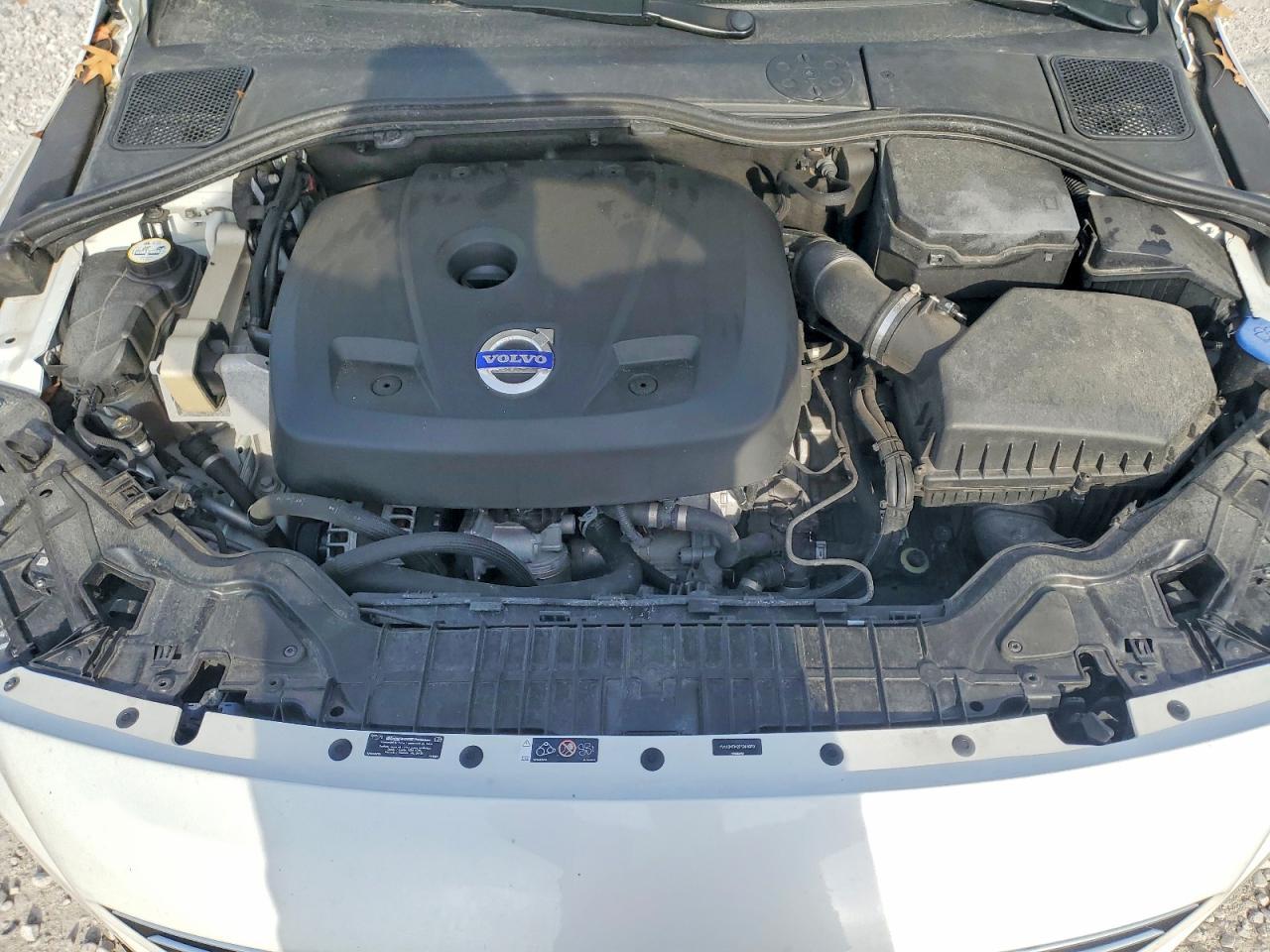 2015 VOLVO S60