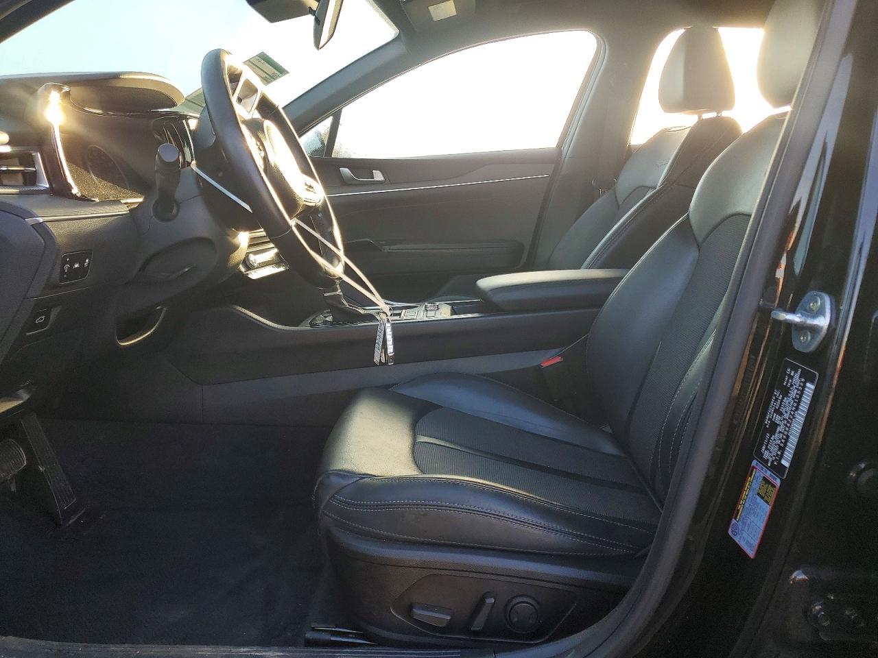 2022 KIA K5